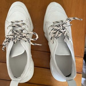 Freda Salvador Mikey Lace Up Sneaker in White